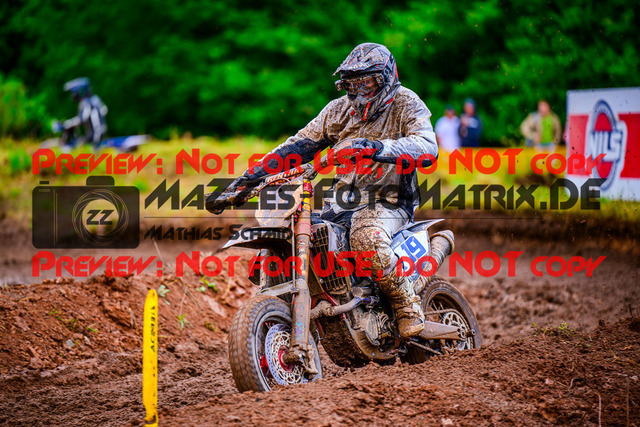 MaZZes_FotoMatrix_240818_6021986_5852 | S2