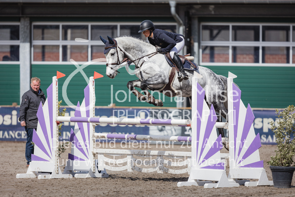 230411_Mühlen_03SprPf-L-302 | Deine schönsten Turniermomente als professionelle Fotos! Entdecke hochwertige Pferdesport-Fotografie im Online-Shop. Jetzt Fotos finden & bestellen!