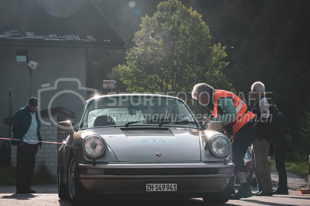 21. Arosa ClassicCar 2025 - 7. =September= 2025 | Vorstart am 21. Arosa ClassicCar in Langwies..@arosaclassiccar, @arosa.official, #arosaclassiccar, #arosa, #76curves, #classiccarBild: Sportfotografie Markus Aeschimann | www.markus-aeschimann.ch - Realisiert mit Pictrs.com