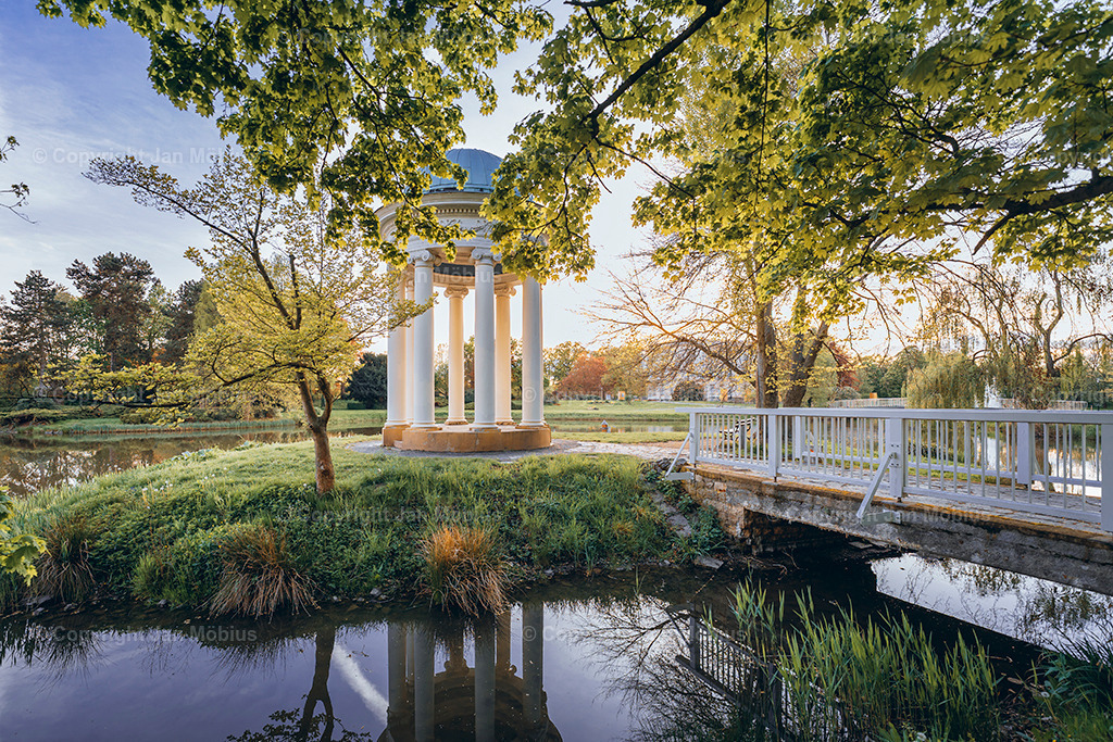 _DSC2209 | Leipzig Wandbilder Drucke Prints Leinwand Stadtmotive Leipzig Fotosdruck Kunstdrucke Bilder Leipzig Stadtansichten Acrylglasbilder Leipzig Wanddeko Fine Art Prints Wandbilder Büro Leipzig Bilder Praxis Zuhause Bilderdruck Poster Posterlounge Kunstdrucke - Realisiert mit Pictrs.com