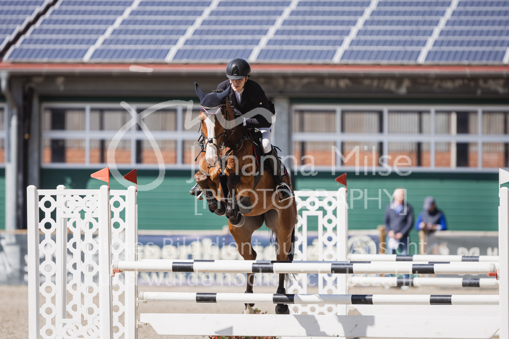 230516_Mühlen_04SprPf-L-446 | Deine schönsten Turniermomente als professionelle Fotos! Entdecke hochwertige Pferdesport-Fotografie im Online-Shop. Jetzt Fotos finden & bestellen!