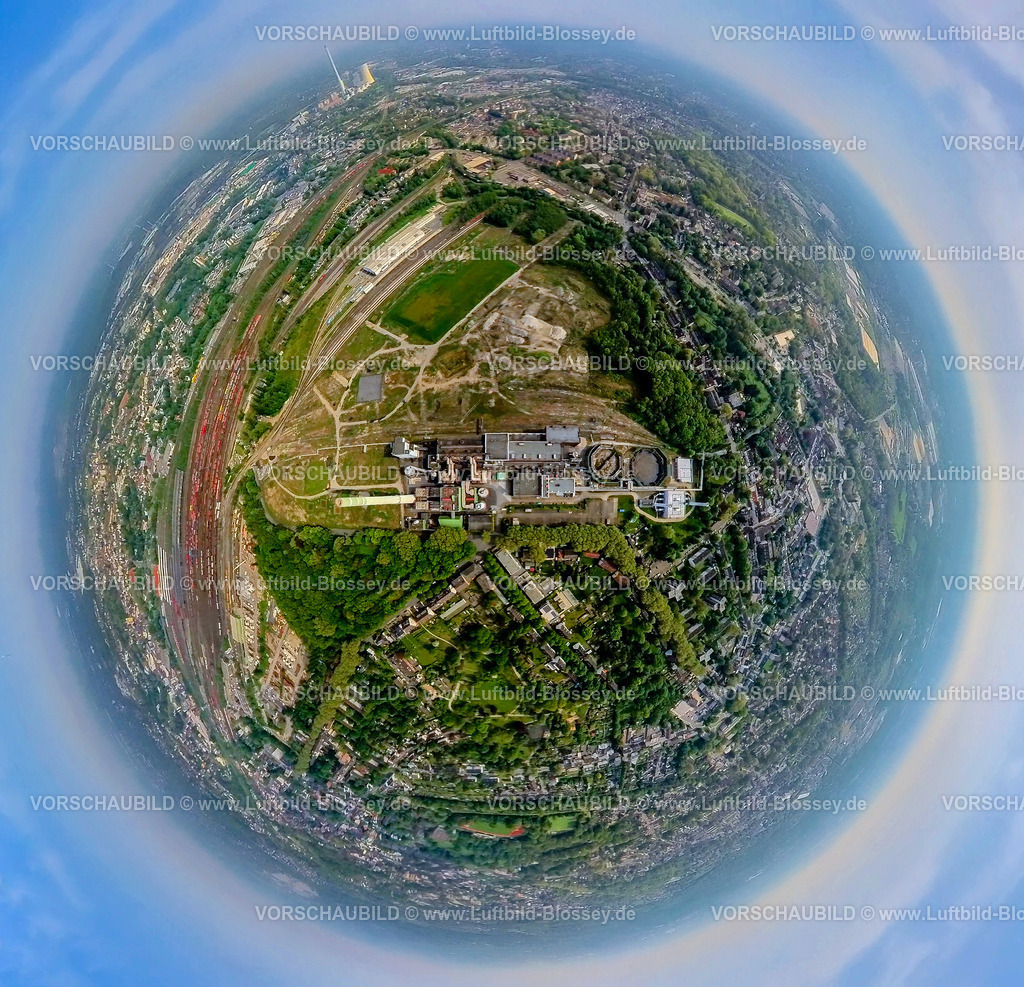 Herne240590027BlumenthalgelaendeSeilbahngeplantShamrokgelaende | Luftbild, Güterbahnhof und Brachfläche des ehemaligen Bergwerks General Blumenthal, stillgelegtes Kraftwerk Shamrock, geplante Techno Ruhr International inklusive Seilbahn, Erdkugel, Fisheye Aufnahme, Fischaugen Aufnahme, 360 Grad Aufnahme, tiny world, little planet, fisheye Bild, Wanne-Süd, Herne, Nordrhein-Westfalen, Deutschland