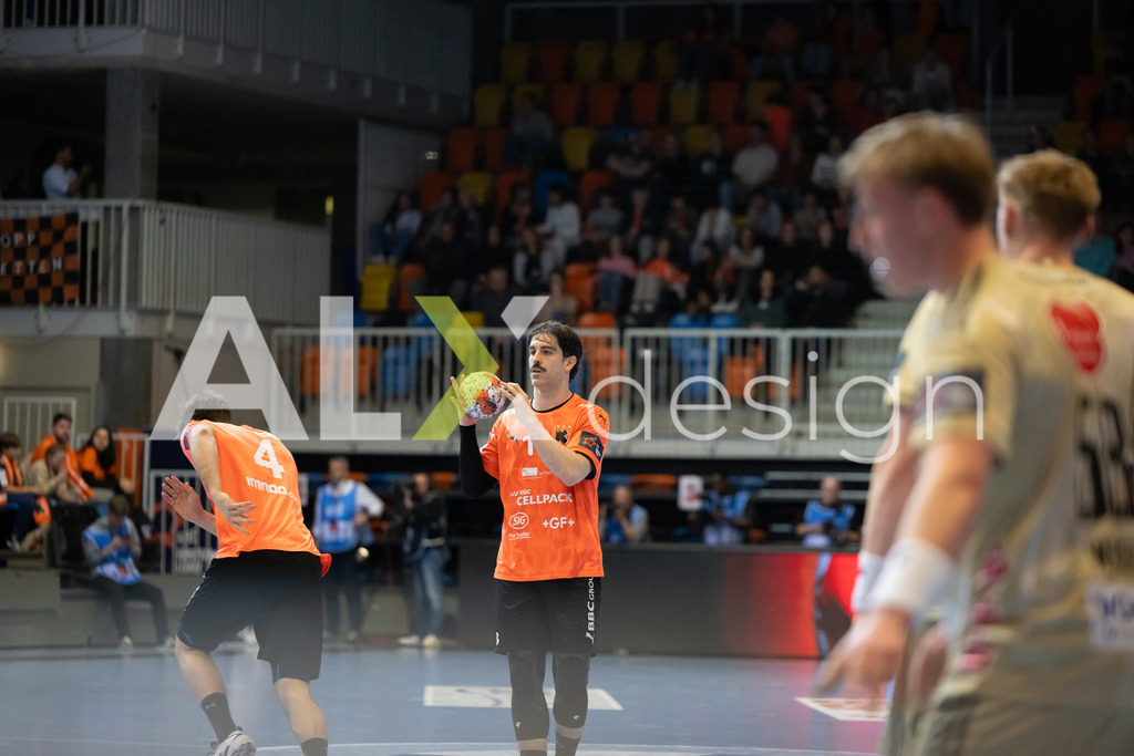 Handball I Herren I Saison 2025-2026 I EHF EUROPEAN LEAGUE 2025/26 | Men I Main Round I 2. Spieltag I Kadetten Schaffhausen - TSV Hannover-Burgdorf I 24.02.2026 | 13 Juan Castro Alvarez (ES) (Kadetten Schaffhausen) – Rückraum mitte - Realisiert mit Pictrs.com