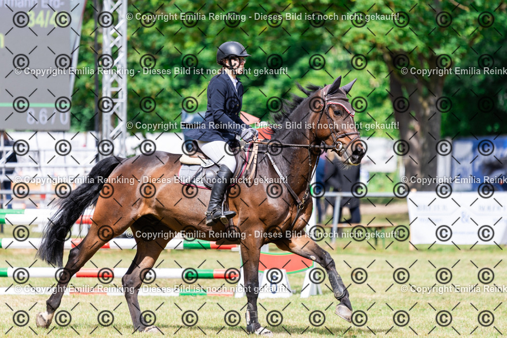 CL5A5671 | Emilia Reinking Fotografie - Realisiert mit Pictrs.com