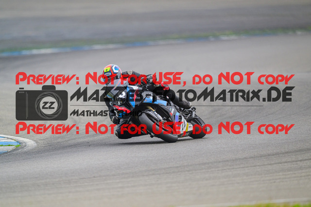 MaZZes_FotoMatrix_240521_6007705_2793 | WEISS