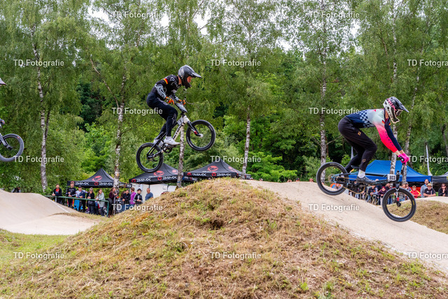 BayBMX2026-05116 | Fotogalerie von Thomas Dettweiler mit Eventbildern und lizenzfreien Fotos. Perfekt als Wandbild, für Büro, Website oder private Nutzung. - Realisiert mit Pictrs.com