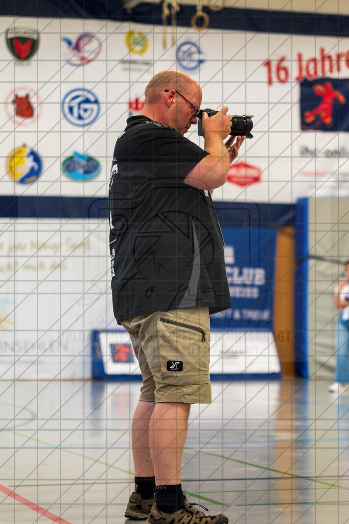 IHC 2026 - HC Hamburg vs. HØJ Elite | Fotograf; IHC 2026 - HC Hamburg vs. HØJ Elite am 07.08.2026 in Sporthalle KGS, Schneverdingen - Realisiert mit Pictrs.com