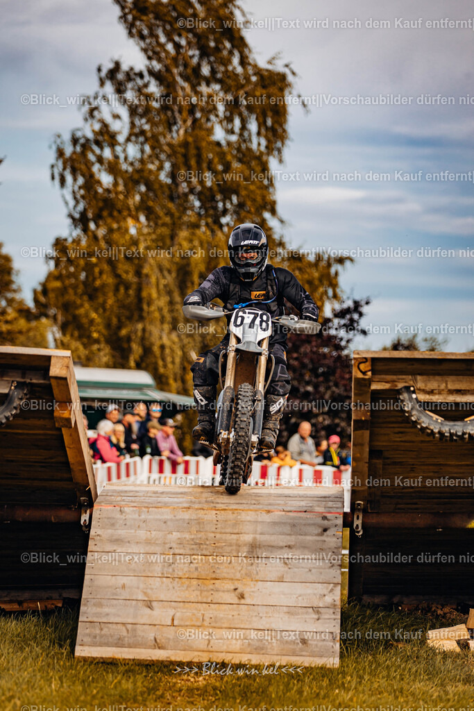 E68A1072 | blick_win_kel