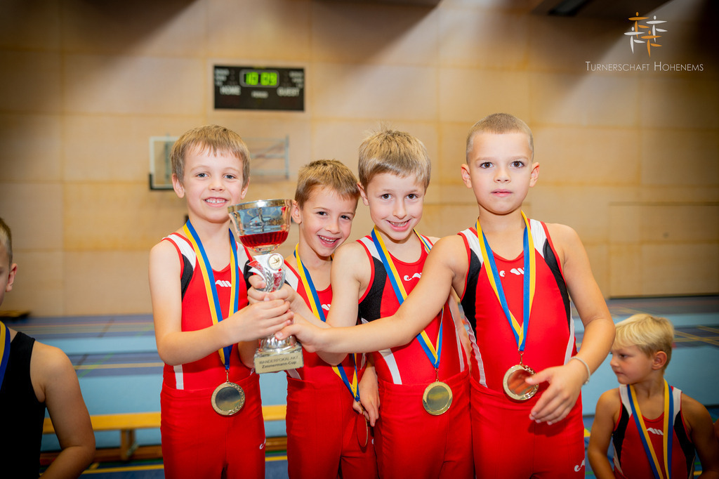 Promo-539 | "Fussifoto.com – Ihr Ansprechpartner für hochwertige Fotografie! Entdecken Sie kreative Bilder und professionelle Dienstleistungen. Kontaktieren Sie uns für Ihre Projekte!"