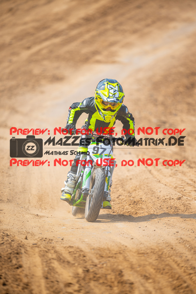 MaZZes-Fotomatrix-20260816-615336 | ROOKIES
