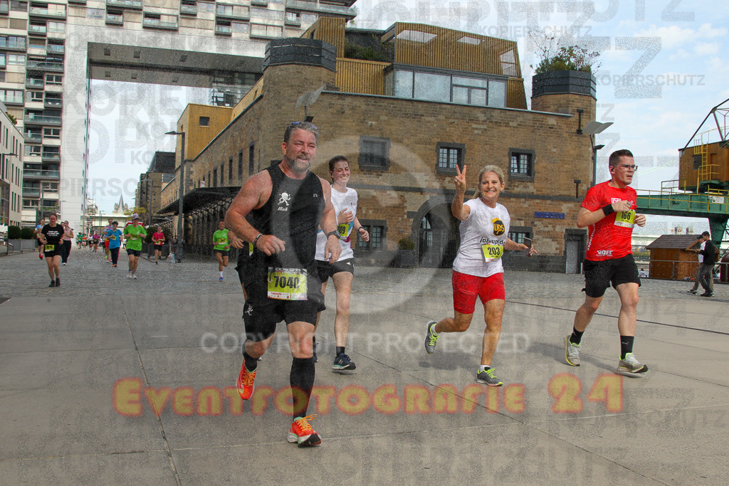 250920_1328_EV4_5674 | Sportfotografie im Rhein-Sieg Kreis, Köln, Bonn, NRW, Rheinland Pfalz, Hessen, etc. Unser Tätigkeitsfeld umfasst den Laufsport vom Volkslauf über den Marathon, Duathlon, Triathon bis zum Ultralauf wie Kölnpfad Ultra oder Schindertrail.