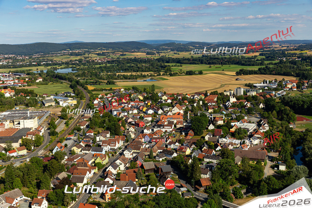 Das Luftbild der Stadt Mainleus wurde 2020 vom Flugzeug heraus erstellt (keine Drohne) Aufnahmehöhe ca.400 Meter- hohe Auflösung und Qualität garantiert!