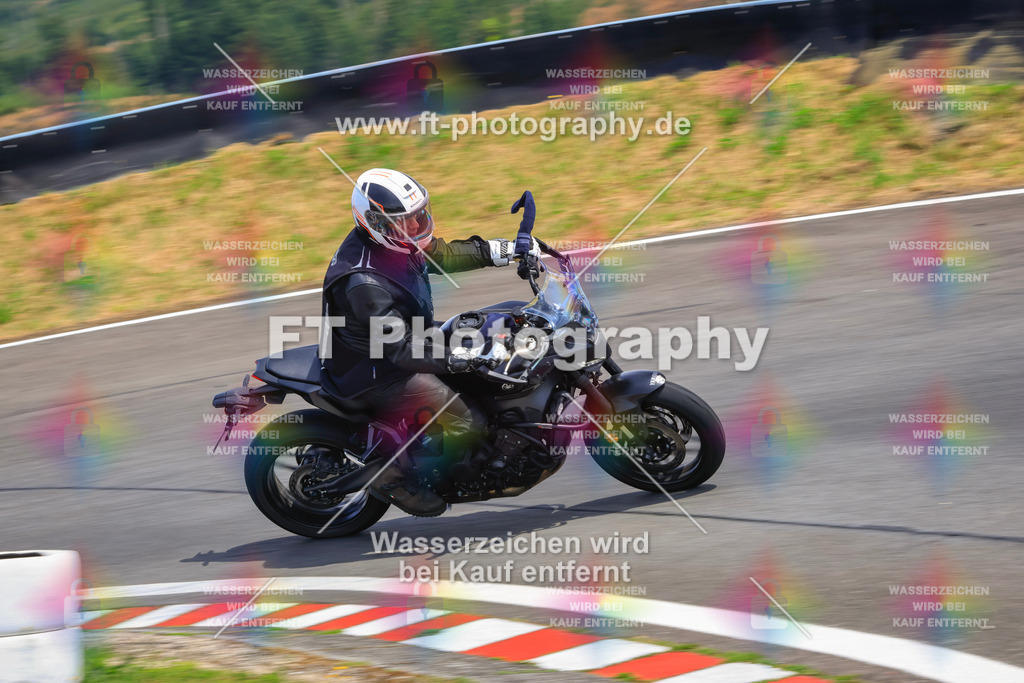 _DSK2653 | Hier findet Ihr Bilder von Touristenfahrten auf der Nürburgring Nordschleife oder von anderen Veranstaltungen die ich besucht habe. Viel Spass beim Durch Schauen 