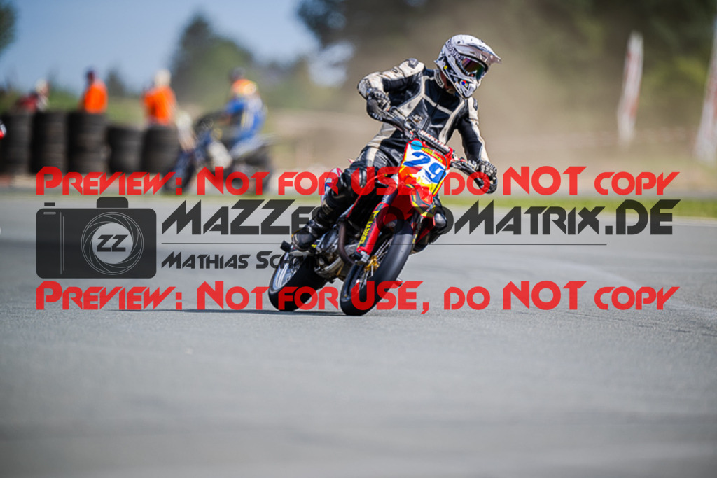 MaZZes_FotoMatrix_220903_3678 | S3