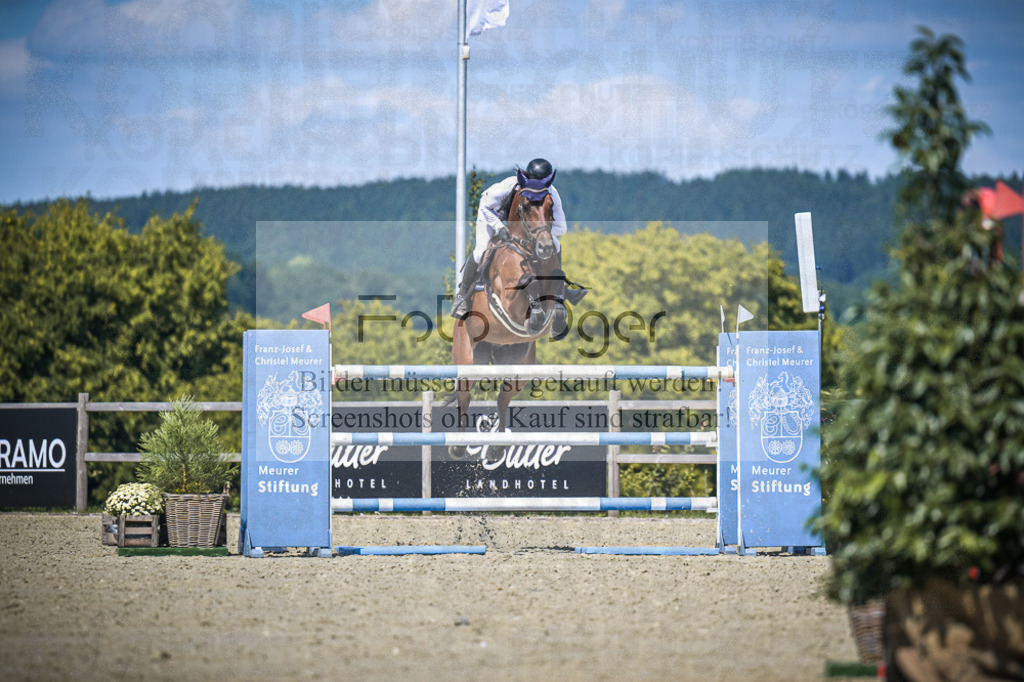 DOS_4629 | Entdecke hochwertige Reitturnierfotos von Foto Oger. Professionell, emotional und authentisch – jetzt Lieblingsmomente im Shop bestellen.Deutschlandweite Turnierfotografie. - Realisiert mit Pictrs.com