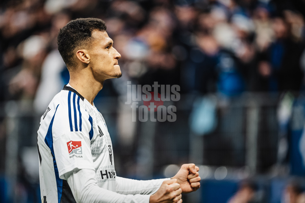Fußball | Männer | Saison 2024/2025 | 2. Fußball-Bundesliga | 17. Spieltag | Hamburger SV vs. SpVgg Greuther Fürth | 21.12.2024 | Torjubel Davie Selke (#27, HSV)