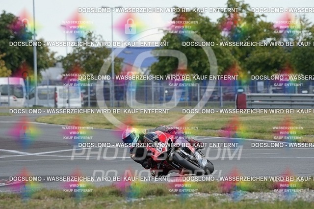 2025_08_30_PBK_23303 | Sportfotografie; SlowMotion; Video; Rennstrecke; Hafeneger; RSE; Speer; Trackday; Motorsportarena; Hockenheimring; Brno; Most; Barcelona; Valencia, Benny; Kaetzmer;