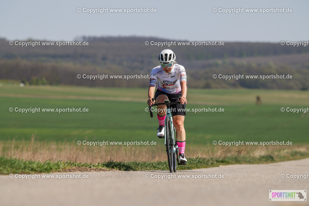 368A3200 | Neusiedlersee Radmarathon 2026@sportshot_your_pictrs #yourpictures#roadtowm2029 #nrm #neusiedlerseeradmarathon #neusiedlersee #neusiedlerseetourismus #burgenland #mörbisch #nrm26 #burgenlandtourismus #voglundco #poweredbyburgenlandtourismus #radsport #rad #marathon #ucigranfondo #visitburgenland #ucigranfondoworldseries