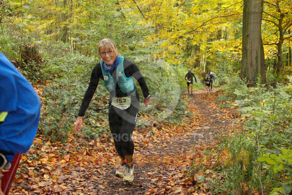 251026_1319_EV4_6764 | Sportfotografie im Rhein-Sieg Kreis, Köln, Bonn, NRW, Rheinland Pfalz, Hessen, etc. Unser Tätigkeitsfeld umfasst den Laufsport vom Volkslauf über den Marathon, Duathlon, Triathon bis zum Ultralauf wie Kölnpfad Ultra oder Schindertrail.