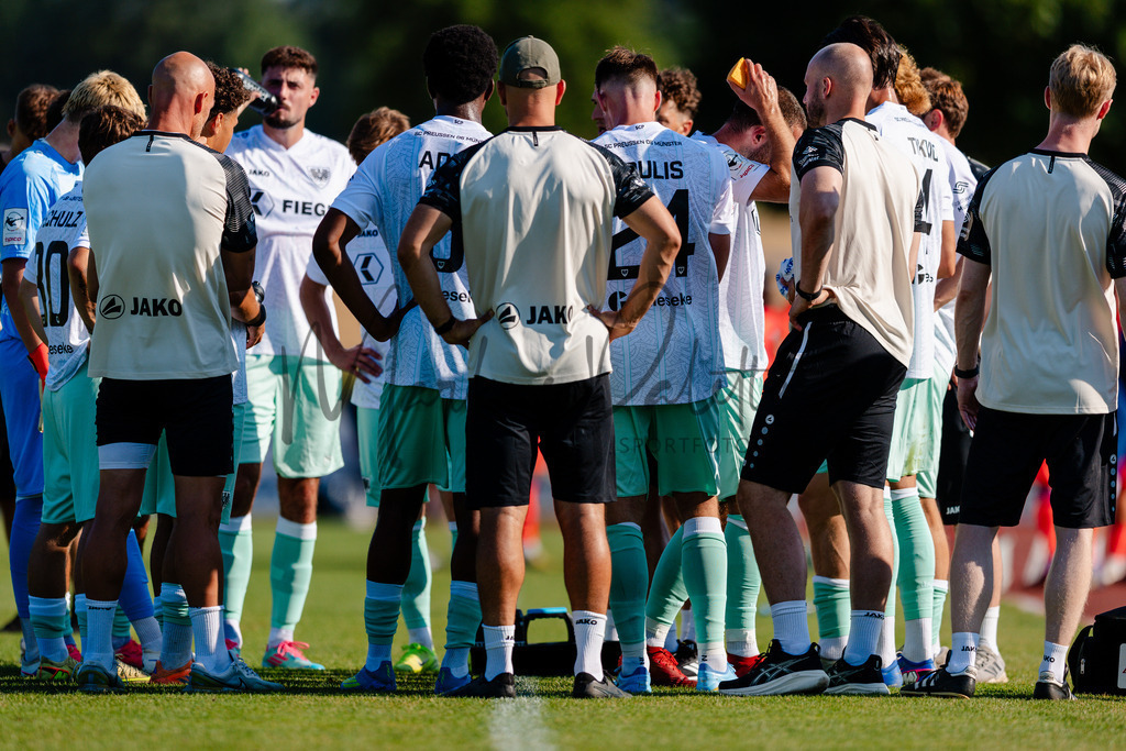 Testspiel, Saison 2026/27: SC Preußen Münster - Kickers Emden | Billerbeck, 10.07.2026: Testspiel, SC Preußen Münster gegen Kickers Emden auf der Anlage des DJK Billerbeck in Billerbeck. Foto: sportfotografie.ms | Markus Paletta - Realisiert mit Pictrs.com