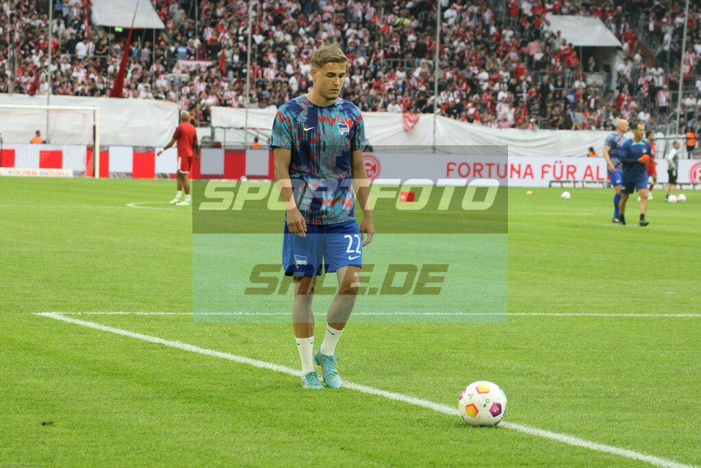Fortuna Düsseldorf - Hertha BSC | Marten Winkler - © Sportfoto-Sale (MK) - Realisiert mit Pictrs.com