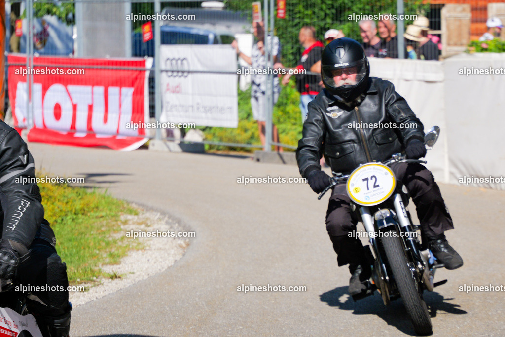 P1025769 | Erleben Sie atemberaubende, hochqualitative Fotos Ihrer Fahrt entlang der malerischen Alpenstraßen. Besuchen Sie alpineshots.com, um professionelle Aufnahmen Ihrer unvergesslichen Reise zu finden und zu kaufen - Realisiert mit Pictrs.com