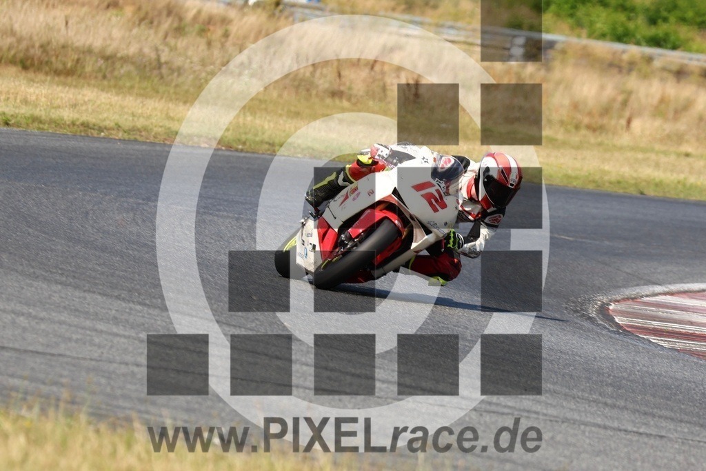 0012-20240715_12697 | Schöne Erinnerungen an spannende Momente - das festzuhalten ist unser Job. PIXELrace.de ist seit 2003 auf den Rennstrecken Europas unterwegs um die Action draußen beim Fahren und die wunderbare Stimmung imm Fahrerlager für euch einzufangen.