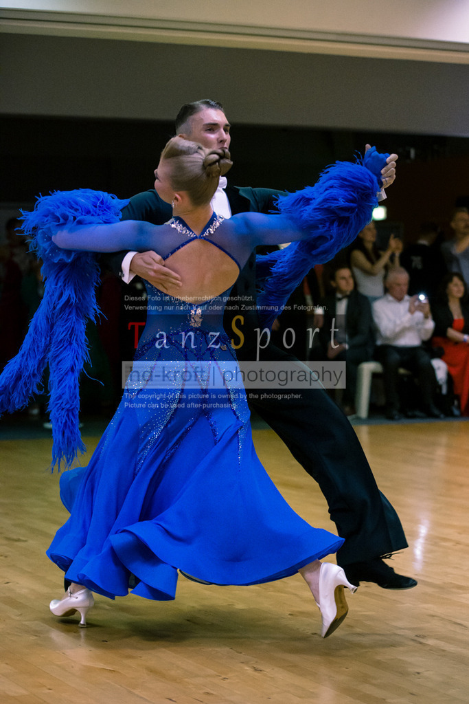 20250906_LM_By_HGR-S-Std_7437 | Tanzsportbilder, Standardtanz, Lateintanz, WDSF, DTV, LTVB, dancecomp, goc, hessen tanzt, blaues band der spree, walzer, tango, wiener walzer, slowfox, quickstepp, samba, rumba, cha-cha-cha, paso doble. jive, hd-kroft photography, turniertanzsport
