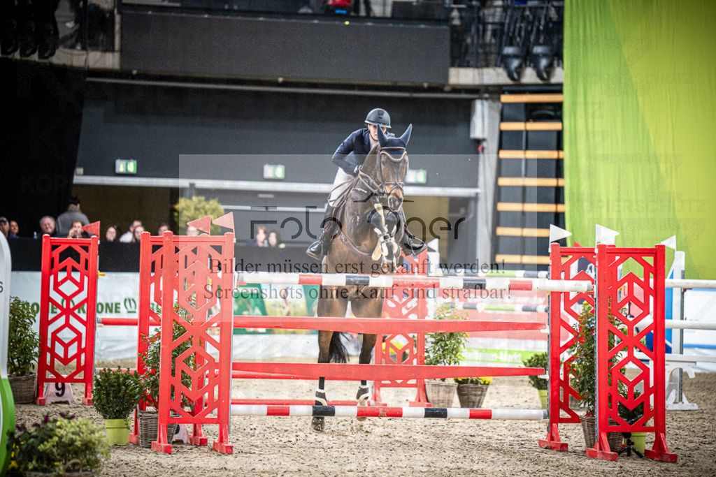 DOS_2184 | Entdecke hochwertige Reitturnierfotos von Foto Oger. Professionell, emotional und authentisch – jetzt Lieblingsmomente im Shop bestellen.Deutschlandweite Turnierfotografie. - Realisiert mit Pictrs.com