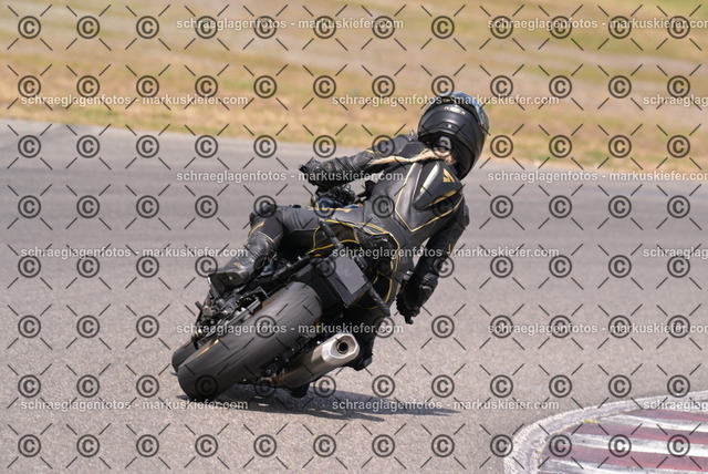 26bt05-1763 | markuskiefer.com - Realisiert mit Pictrs.com