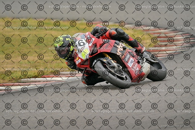 25bt05-1484 | markuskiefer.com - Realisiert mit Pictrs.com