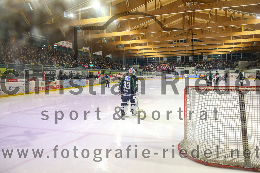 2023-03-19_145_TSV_Erding_gegen_TEV_Miesbach | Erding, Deutschland, 19.03.2023:
Eishockey, Bayernliga Playoffs 2022 / 2023, Halbfinale, TSV Erding gegen TEV Miesbach, Endergebnis: 

Torwart Thomas Hingel (Erding Gladiators, #33)

Foto: Christian Riedel / fotografie-riedel.net