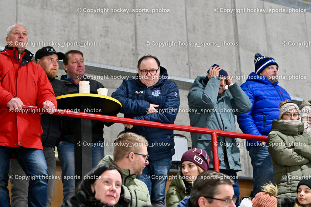 EC Hornets Spittal vs. ESC Steindorf 23.2.2024 | Sportlicher Leiter ESC Steindorf Ratz Armin, Besucher Eishalle Spittal an der Drau, EC Hornets Spittal vs. ESC Steindorf 23.2.2024, EC Hornets Spittal vs. ESC Steindorf 23.2.2024 am 23.02.2024 in Spittal an der Drau (Eissportzentrum Spittal), Austria, (Photo by Bernd Stefan)
