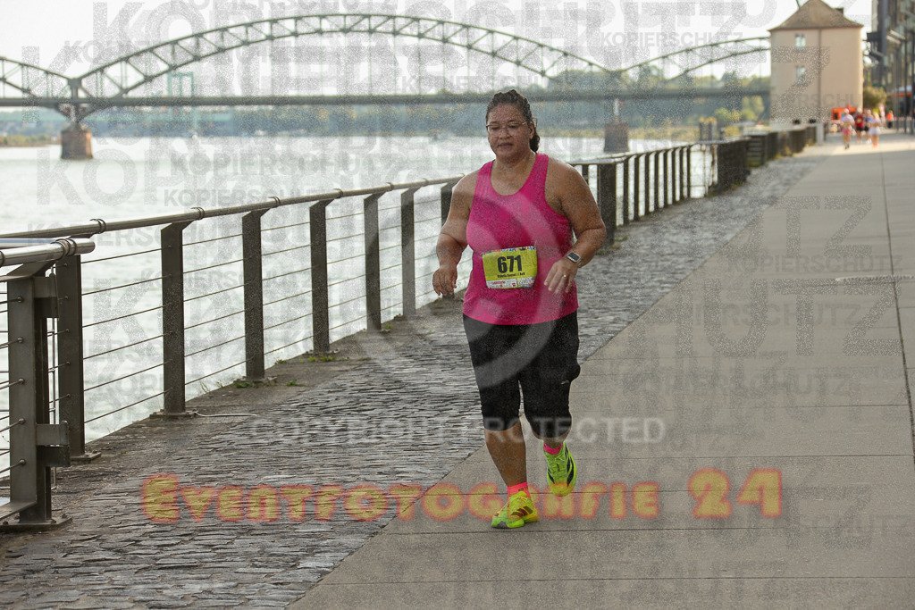 250920_1458_EX1_8329 | Sportfotografie im Rhein-Sieg Kreis, Köln, Bonn, NRW, Rheinland Pfalz, Hessen, etc. Unser Tätigkeitsfeld umfasst den Laufsport vom Volkslauf über den Marathon, Duathlon, Triathon bis zum Ultralauf wie Kölnpfad Ultra oder Schindertrail.