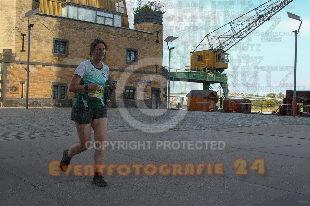 250920_1556_EV4_9648 | Sportfotografie im Rhein-Sieg Kreis, Köln, Bonn, NRW, Rheinland Pfalz, Hessen, etc. Unser Tätigkeitsfeld umfasst den Laufsport vom Volkslauf über den Marathon, Duathlon, Triathon bis zum Ultralauf wie Kölnpfad Ultra oder Schindertrail.