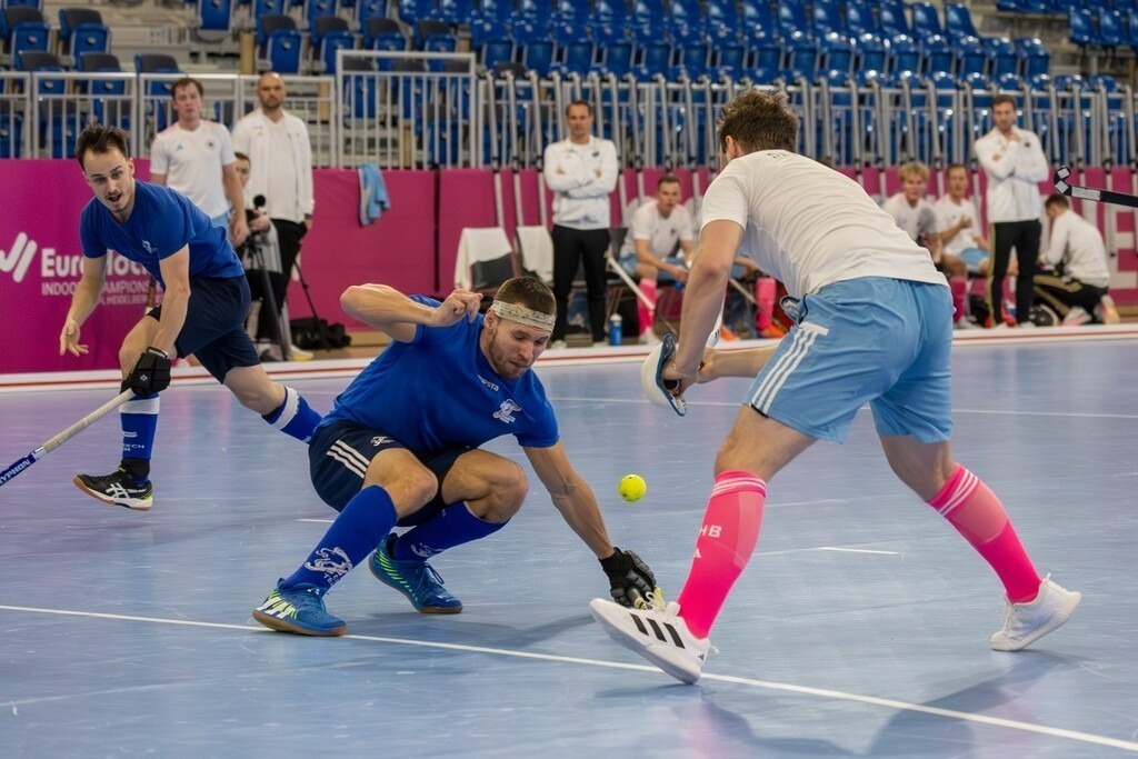 Hallenhockey-Länderspiel Deutschland gegen Tschechien im SNP-Dome in Heidelberg. Das Spiel war das letzte Testspiel vor der am nächsten Tag beginnenden Hallenhockey-EM | Hallenhockey-Länderspiel Deutschland gegen Tschechien im SNP-Dome in Heidelberg. Das Spiel war das letzte Testspiel vor der am nächsten Tag beginnenden Hallenhockey-EM - Realisiert mit Pictrs.com