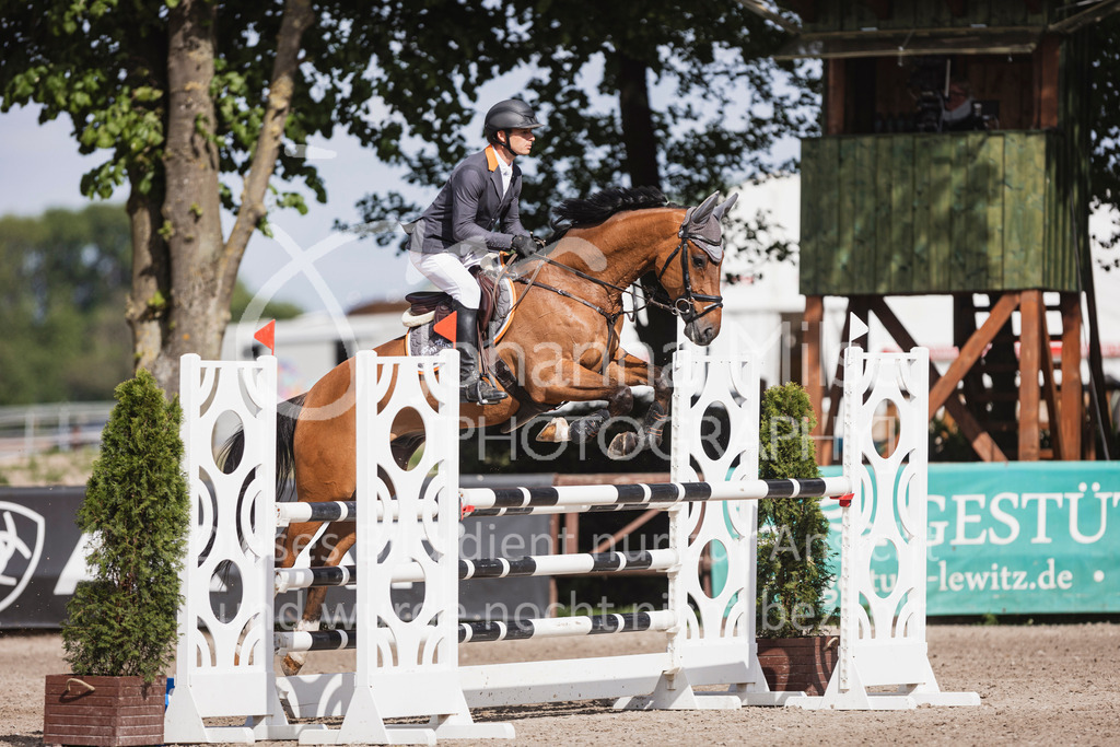 250506_Mühlen_SprPf-L2-474 | Deine schönsten Turniermomente als professionelle Fotos! Entdecke hochwertige Pferdesport-Fotografie im Online-Shop. Jetzt Fotos finden & bestellen!