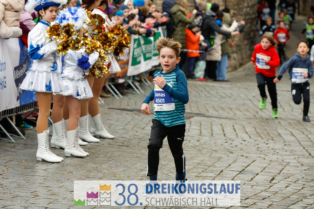 400m AOK Junior Cup | 3 Koenigslauf 2024 400m AOK Junior Cup - Realisiert mit Pictrs.com