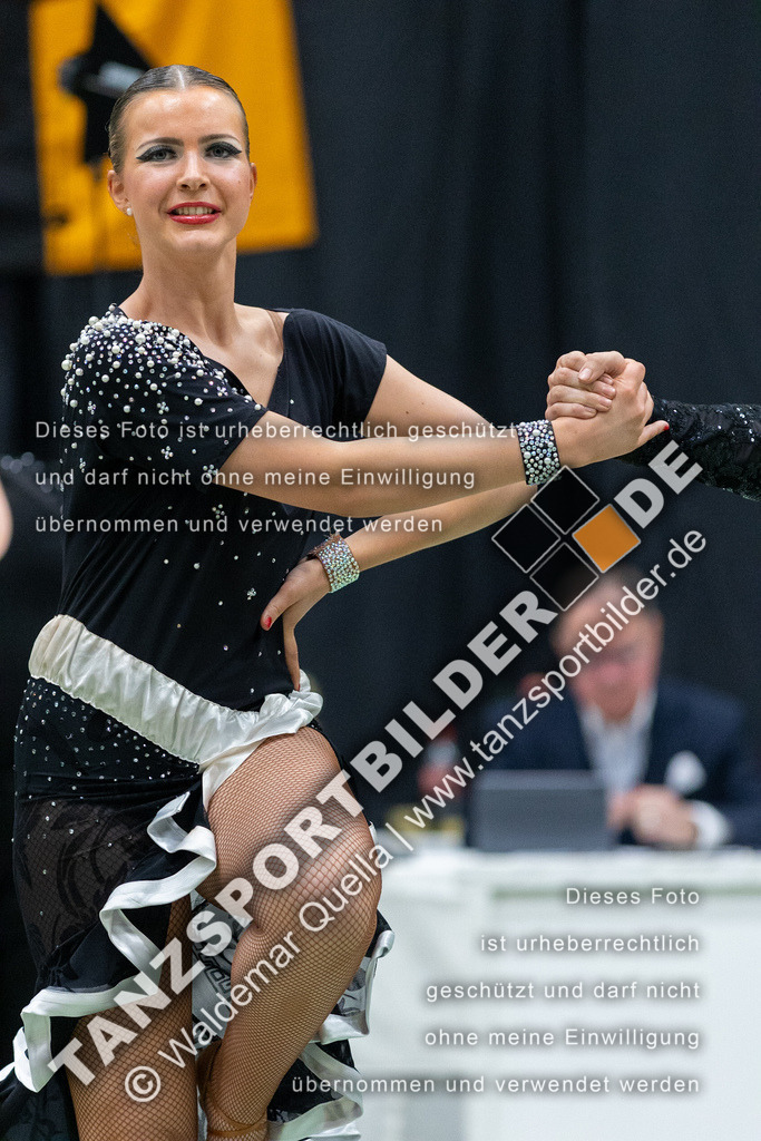 20230325-13107 | Hier finden Sie Tanz Bilder vom Latein und Standard Formationen tanzen. Sportbilder vom Tanzsport. Schöne Fotos und von Weltmeisterschaft, Europameisterschaft, Bundesliga, Regionalliga, Oberliga und Landesliga sowie von GOC Stuttgart, DanceComp, WM Bremen