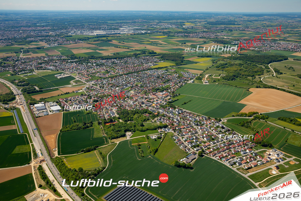 Luftaufnahme der Stadt Hepberg - Die Luftaufnahme wurde 2025 vom UL-Flugzeug heraus erstellt ( keine Drohne ) - Hochauflösende Luftaufnahme - für professionelle Ausdrucke geeignet. Die Geschenkidee !Mit Lizenz und Bildrechte bestellbar
