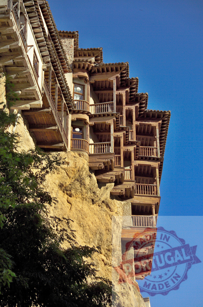 Casas Colgadas hanging houses Cuenca Spain, unique medieval architecture. Cuenca - Spain | Historic hanging houses built into the cliff side in Cuenca, Castile-La Mancha, Spain - Realisiert mit Pictrs.com