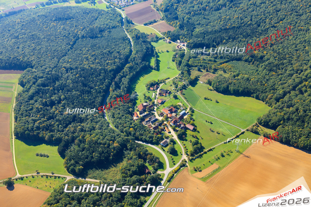 Die Luftaufnahme Fierst - Ebern wurde vom UL-Flugzeug (keine Drohne) aus fotografiert.Hohe Druck- Auflösung-die Geschenkidee!