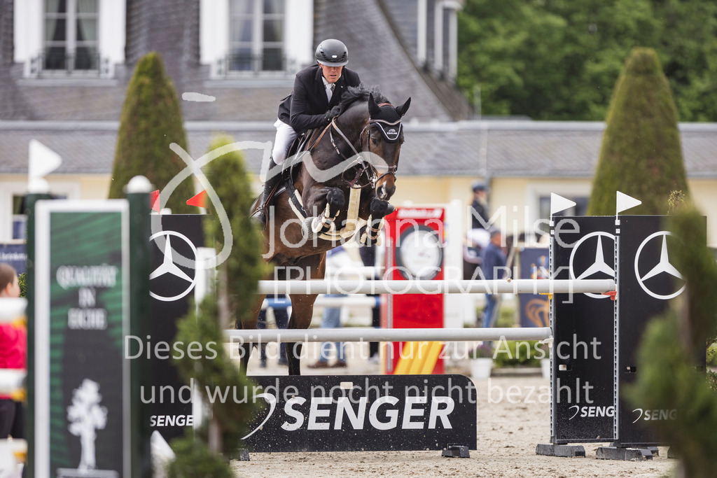260509_PfSpTa_13_M2-Spr-332 | Deine schönsten Turniermomente als professionelle Fotos! Entdecke hochwertige Pferdesport-Fotografie im Online-Shop. Jetzt Fotos finden & bestellen!