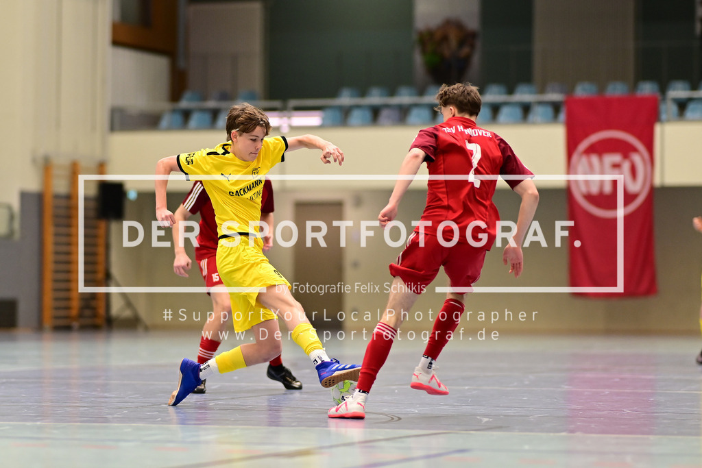 Futsal I Junioren I Saison 2024-2025 I NORDFV Regionalmeisterschaft I 083113 | Der Sportfotograf. - Realisiert mit Pictrs.com