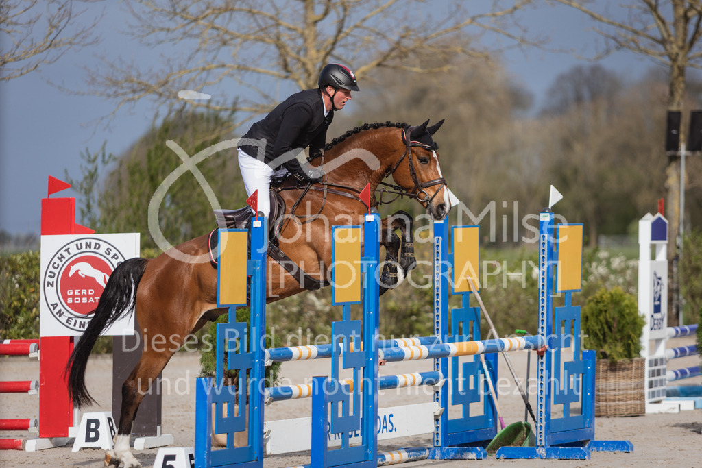 230425_Lemwerder_SprPf-A1St-116 | Deine schönsten Turniermomente als professionelle Fotos! Entdecke hochwertige Pferdesport-Fotografie im Online-Shop. Jetzt Fotos finden & bestellen!