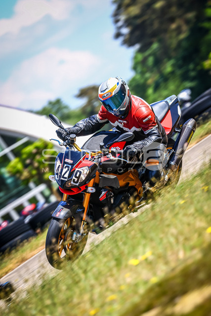 0429-260509DCB-034_429 | Deine Full-Service-Agentur für ✔️Videoproduktionen und ✔️Motorsportfotografie Jetzt Angebot anfragen!