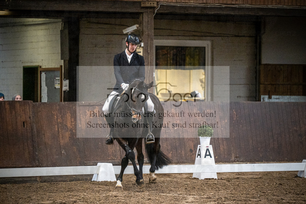 DOS_1318 | Entdecke hochwertige Reitturnierfotos von Foto Oger. Professionell, emotional und authentisch – jetzt Lieblingsmomente im Shop bestellen.Deutschlandweite Turnierfotografie. - Realisiert mit Pictrs.com