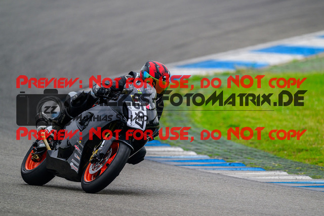 MaZZes_FotoMatrix_240521_6007705_1869 | GELB