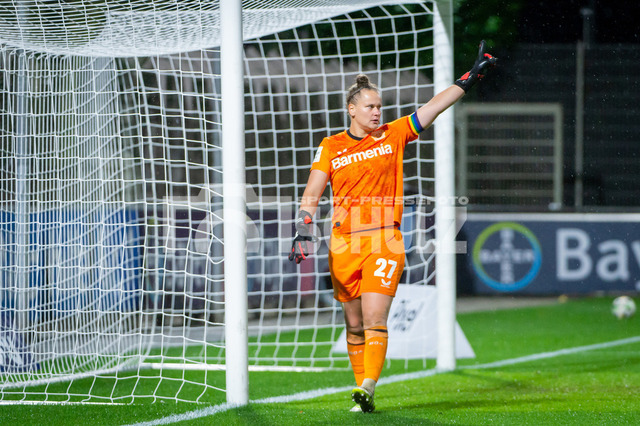 20240927_NSZ_7422 | Friederike Repohl (Bayer Leverkusen,No.27)DEU, Leverkusen, 27.09.2024 Fußball, Frauen, Google Pixel Frauen-Bundesliga, Saison 2024/2025, 4. Spieltag, Bayer 04 Leverkusen - TSG HoffenheimDIE DFB-RICHTLINIEN UNTERSAGEN JEGLICHE NUTZUNG VON FOTOS ALS SEQUENZBILDER UND/ODER VIDEOÄHNLICHE FOTOSTRECKEN - Realisiert mit Pictrs.com