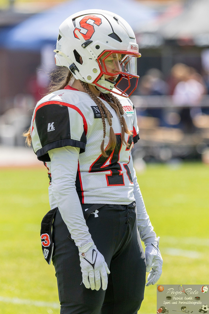 GFLW 1: German Football League Women 1: Rodgau Pioneers Ladies - Stuttgart Scorpions Sisters, 07.06.2026 | Melina Locher (Stuttgart Scorpions Sisters #43), Freisteller, Portrait / Porträt, Rodgau Pioneers Ladies - Stuttgart Scorpions Sisters, Rodgau, Maingau-Energie-Stadion "Am Weichsee", 7.6.2026 - Realisiert mit Pictrs.com